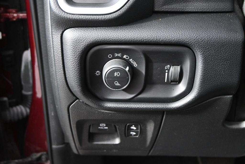 Used 2021 RAM 1500 Big Horn AWD/4WD image 23