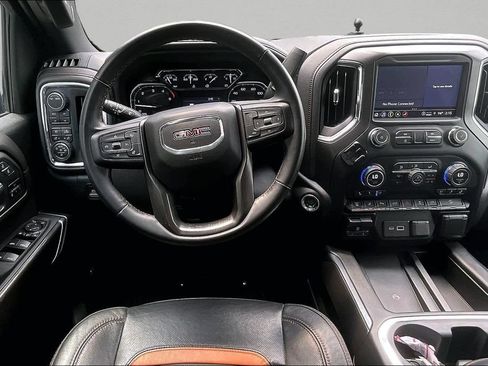 Used 2023 GMC Sierra 3500 AT4 w/ AT4 Preferred Package AWD/4WD image 10