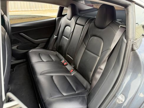 Used 2020 Tesla Model 3 image 30