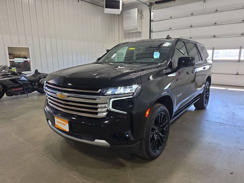 Used 2024 Chevrolet Tahoe High Country w/ Advanced Technology Package AWD/4WD image 4