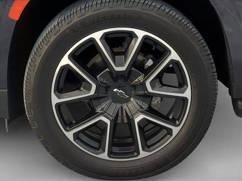 Certified 2022 Chevrolet Tahoe RST w/ Luxury Package RWD image 24