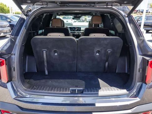 Certified 2024 Kia Sorento SX Prestige w/ Olive Brown Leather Package AWD/4WD image 25