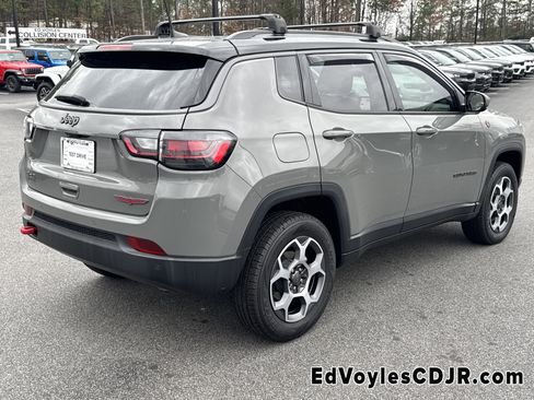 Used 2022 Jeep Compass Trailhawk w/ Trailhawk Elite Group image 3