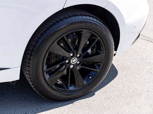 Used 2026 Jaguar F-PACE R-Dynamic S AWD/4WD image 8
