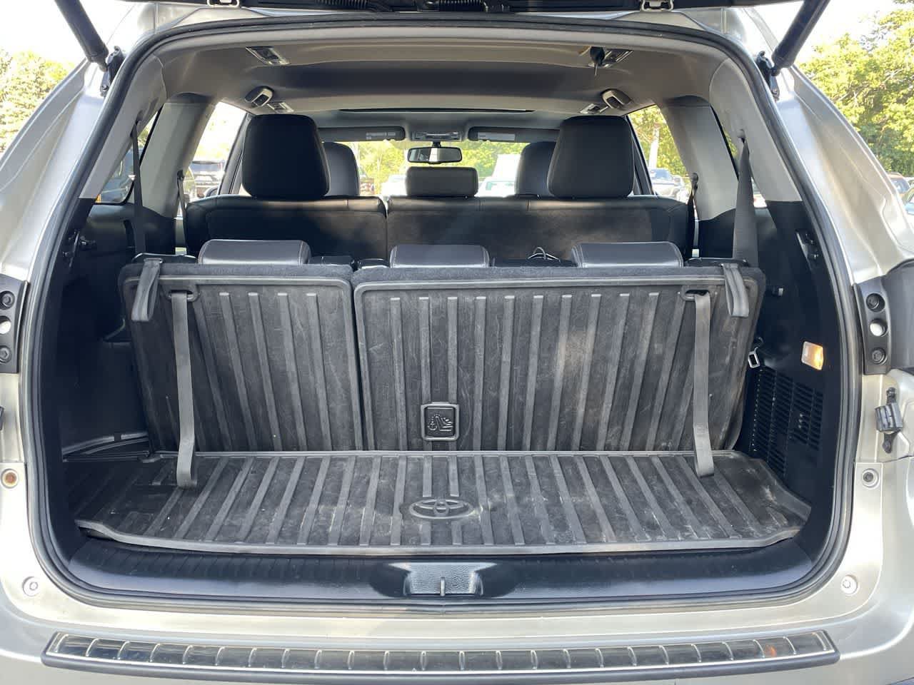 Used 2015 Toyota Highlander XLE AWD/4WD image 17