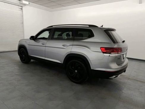 Used 2023 Volkswagen Atlas SE image 6