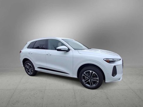 New 2026 Audi Q5 Premium AWD/4WD image 2