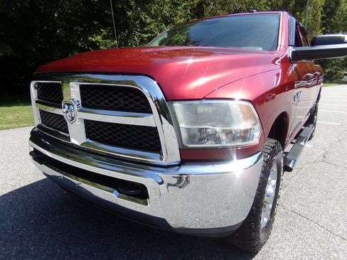 Used 2015 RAM 2500 Tradesman w/ Chrome Appearance Group AWD/4WD image 2
