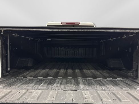 Used 2021 GMC Sierra 2500 AT4 image 13