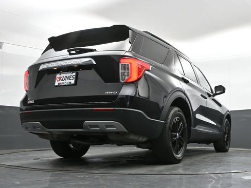 Used 2023 Ford Explorer XLT w/ Equipment Group 202A AWD/4WD image 40