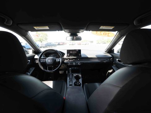 Used 2023 Honda Civic Sport image 19
