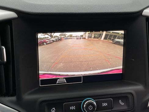 Used 2024 GMC Terrain SLE image 18