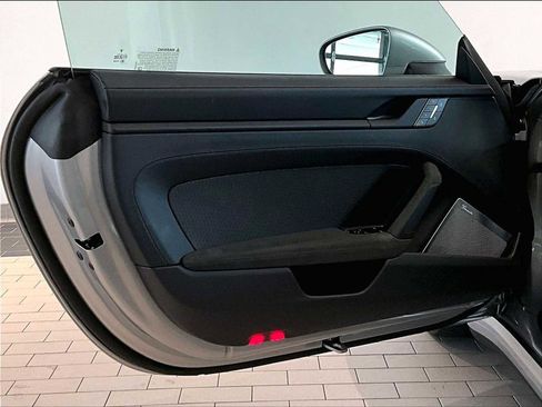 Used 2025 Porsche 911 Carrera 4 GTS image 24