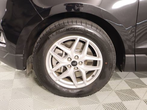 Used 2023 Ford Edge SEL w/ Convenience Package image 17