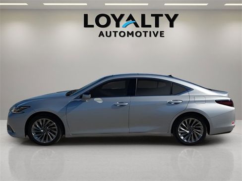 Used 2019 Lexus ES 350 image 2