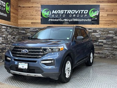 Used 2021 Ford Explorer XLT w/ Equipment Group 202A AWD/4WD image 8
