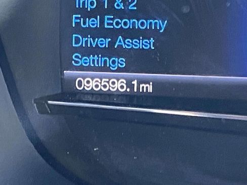 Used 2018 Ford Explorer XLT w/ Equipment Group 202A image 30