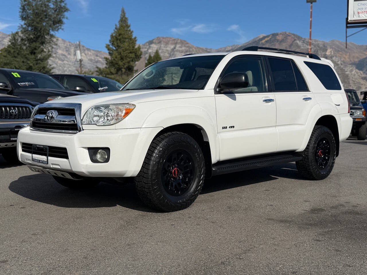 Used 2007 Toyota 4Runner SR5 AWD/4WD image 1