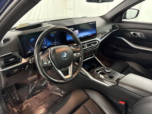 Used 2023 BMW 330e w/ Premium Package RWD image 4