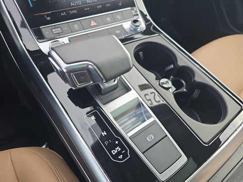 Certified 2025 Audi Q7 Premium w/ Convenience Package image 23