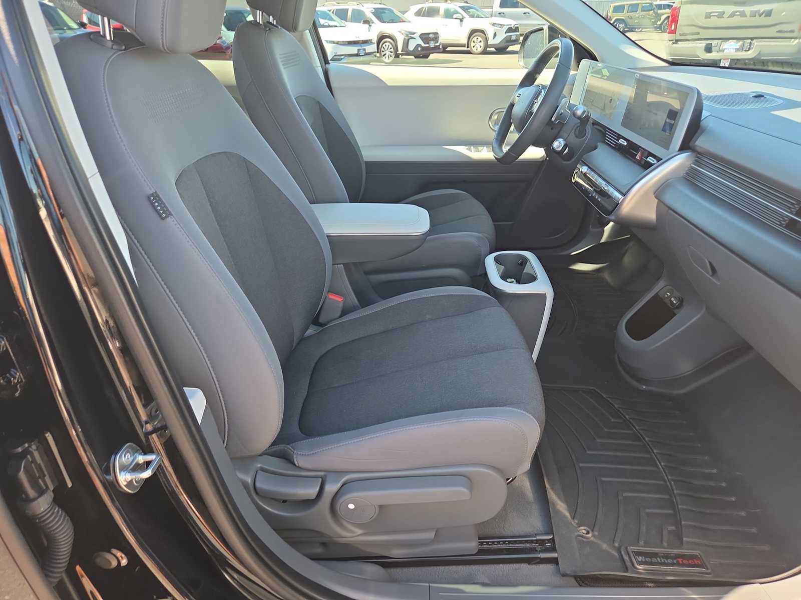 Used 2024 Hyundai Ioniq 5 SE RWD image 22