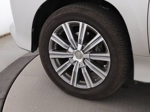 Used 2017 Lexus LX 570 4WD image 13