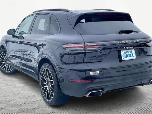 Used 2019 Porsche Cayenne image 4