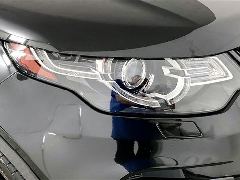 Used 2018 Land Rover Discovery Sport HSE image 28