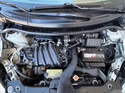 Used 2011 Nissan Versa Sedan FWD image 9