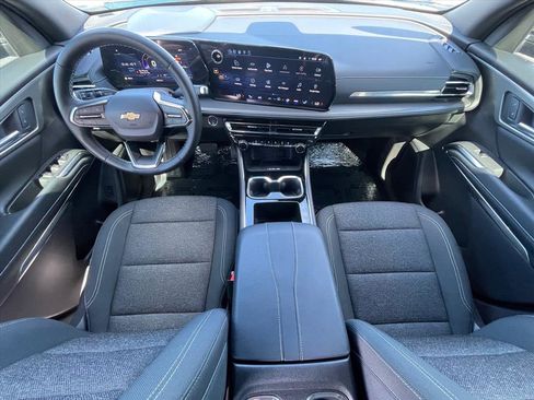 Used 2026 Chevrolet Traverse LT w/ Driver Confidence Package image 10