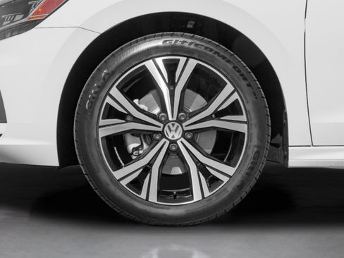 Used 2022 Volkswagen Passat 2.0T image 46