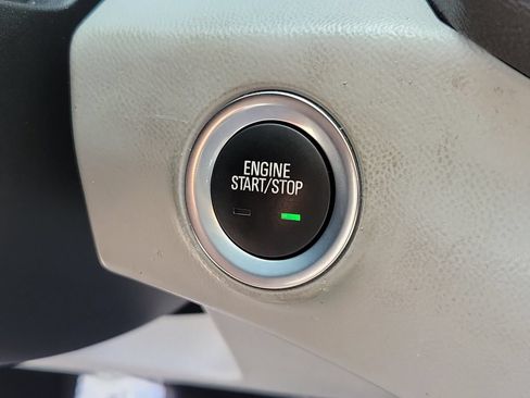 Used 2019 GMC Terrain SLE w/ Driver Convenience Package FWD image 29