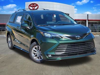 New 2026 Toyota Sienna XLE
