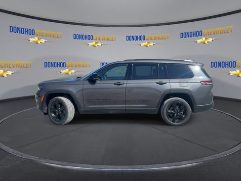 Used 2024 Jeep Grand Cherokee L Limited w/ Black Appearance Package AWD/4WD image 5