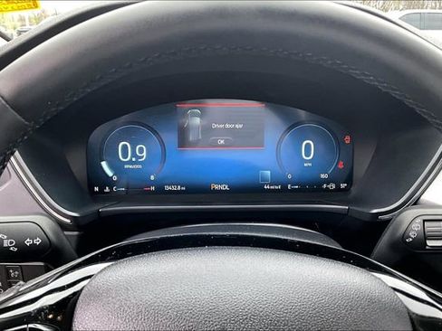 Used 2025 Ford Escape Platinum image 13