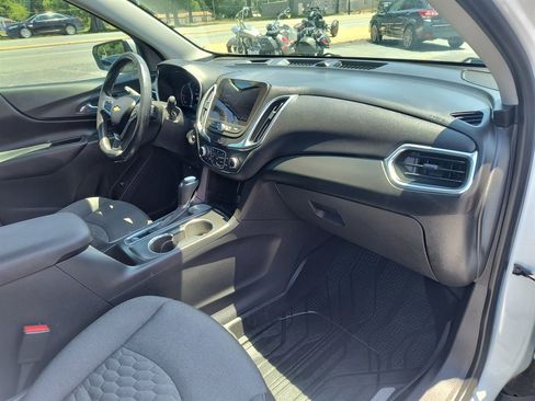 Used 2020 Chevrolet Equinox LT FWD image 21