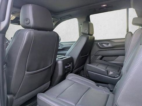 Used 2023 Chevrolet Tahoe LT w/ Luxury Package image 13