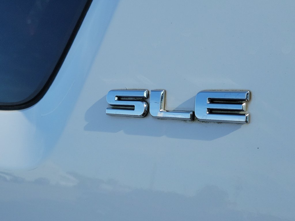 Used 2017 GMC Terrain SLE AWD/4WD image 6