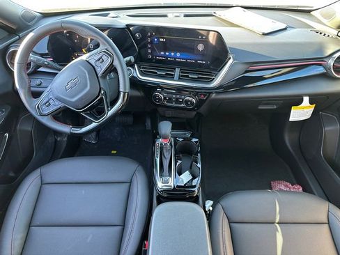 Used 2026 Chevrolet Trax RS w/ Sunroof Package FWD image 20