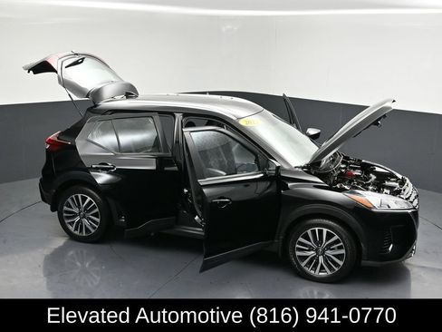 Used 2023 Nissan Kicks SV FWD image 28