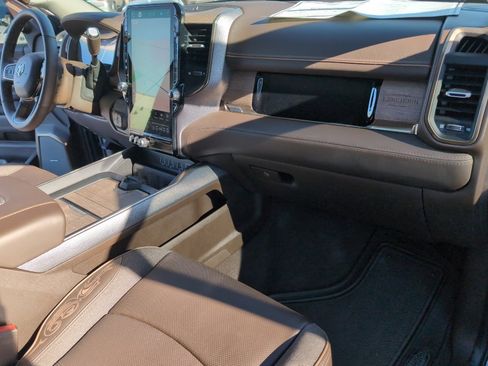 New 2025 RAM 2500 Limited image 36