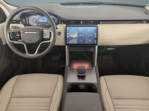 Used 2025 Land Rover Discovery Sport S image 13