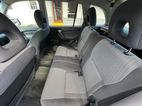 Used 2004 Toyota RAV4 2WD image 13