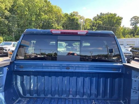 Used 2024 Chevrolet Silverado 1500 LT Trail Boss w/ Convenience Package II AWD/4WD image 10