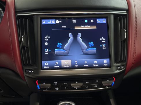 Used 2022 Maserati Levante GT AWD/4WD image 20