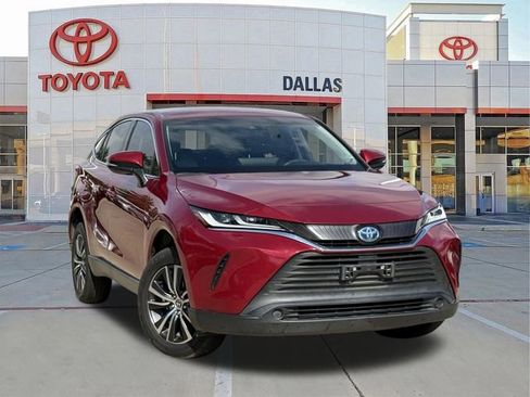 Used 2023 Toyota Venza LE AWD/4WD image 1
