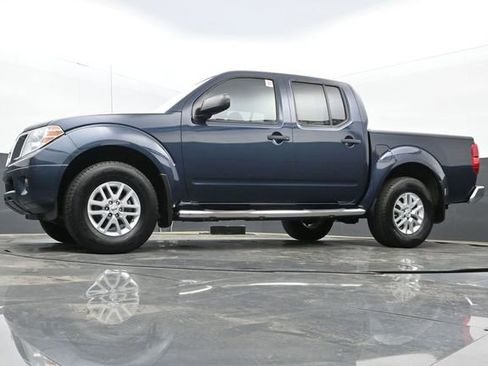 Used 2019 Nissan Frontier SV image 28