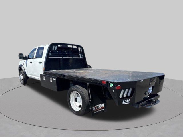 Used 2024 RAM 5500 Tradesman w/ Chrome Appearance Group AWD/4WD image 3