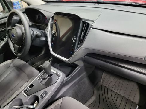 Used 2025 Subaru Crosstrek 2.0i Premium image 17