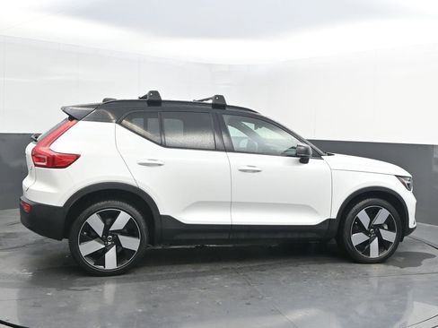 Certified 2023 Volvo XC40 Recharge Ultimate w/ Protection Package Premier image 8